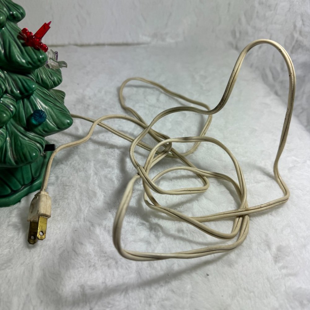 Vintage 1964 Holland Mold Lighted Ceramic Christmas Tree with base extra lights - Picture 13 of 15